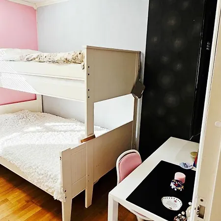 Spacious House With Stunning Mountain Views Bergen